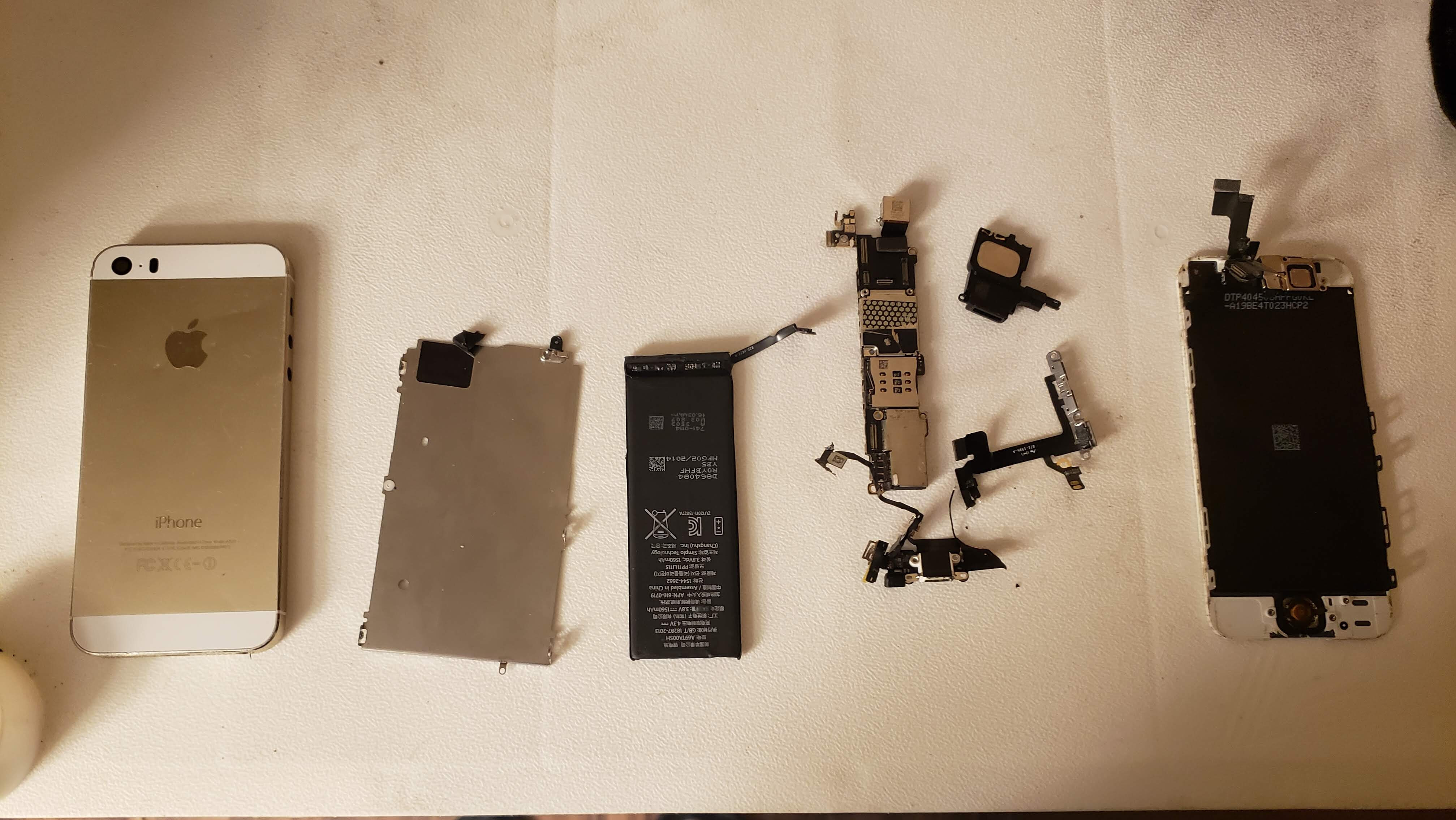RIP - iPhone 5s Disassembly